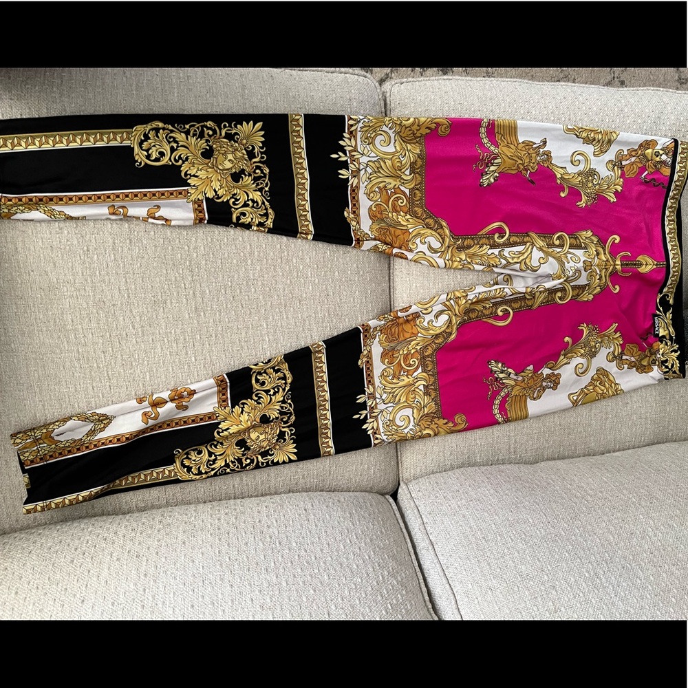Versace legging 100% Authentic No refunds
